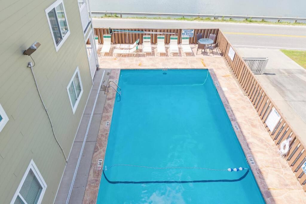 Right Across Beach Pool View Private Balcony By Zen Living Short Term Rental Myrtle Beach Esterno foto