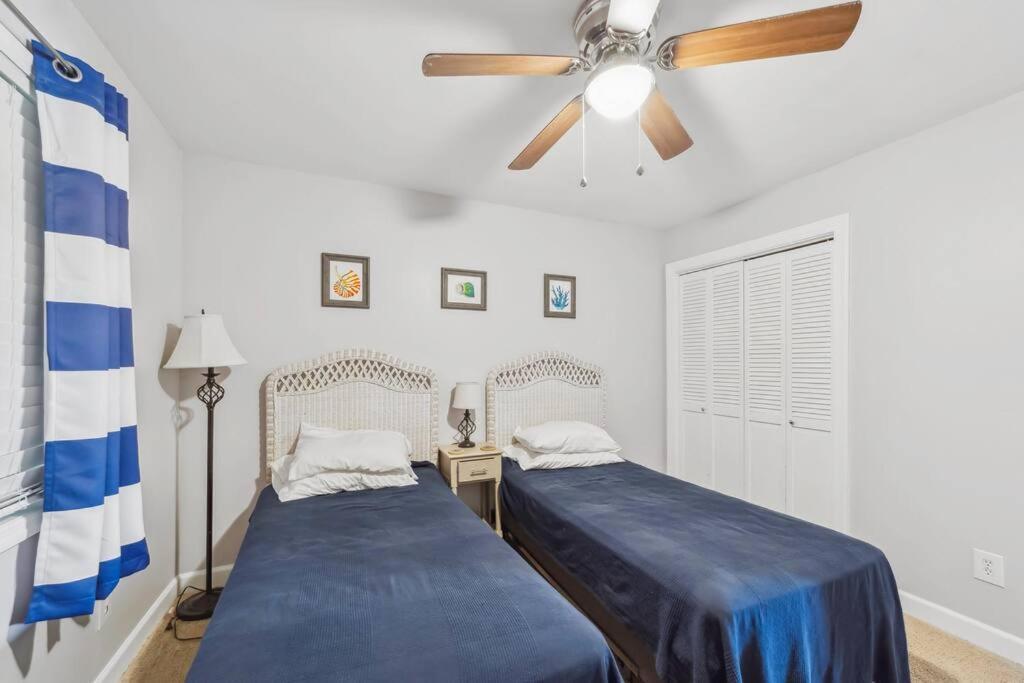 Right Across Beach Pool View Private Balcony By Zen Living Short Term Rental Myrtle Beach Esterno foto