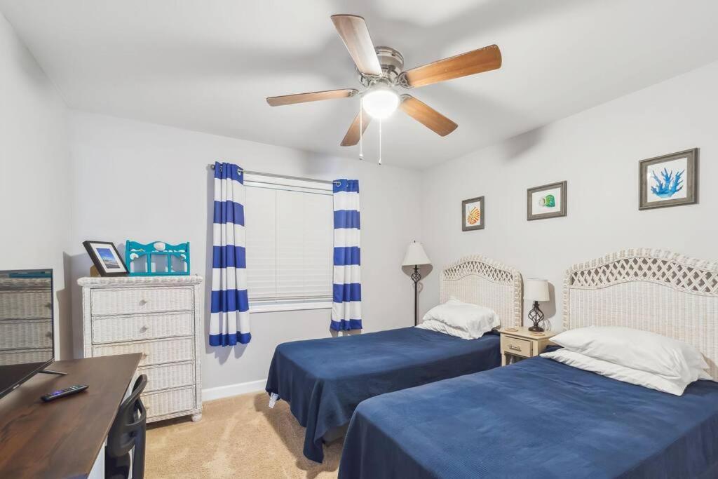 Right Across Beach Pool View Private Balcony By Zen Living Short Term Rental Myrtle Beach Esterno foto
