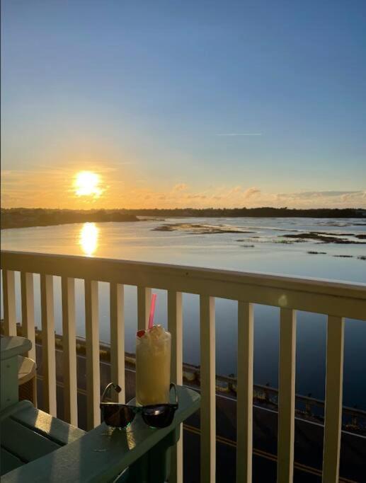 Right Across Beach Pool View Private Balcony By Zen Living Short Term Rental Myrtle Beach Esterno foto