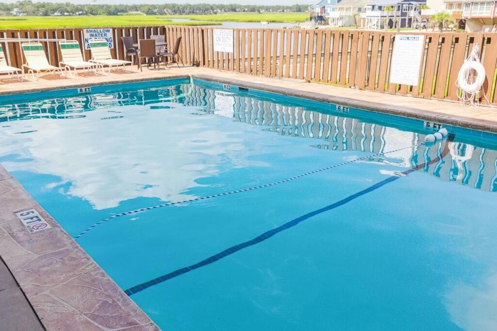 Right Across Beach Pool View Private Balcony By Zen Living Short Term Rental Myrtle Beach Esterno foto